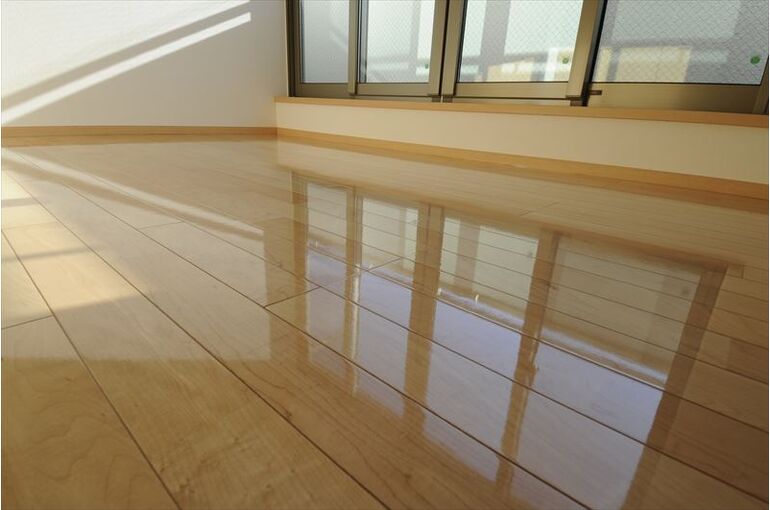 フローリングのコーティングの種類について
